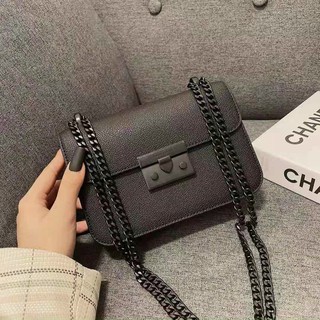 Túi full đen đinh sườn size 19