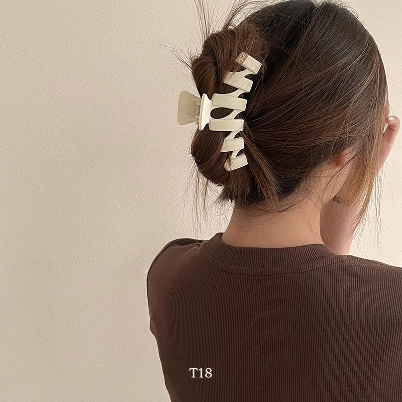 Kẹp tóc càng cua cở lớn hình quạt phong cách Hàn Quốc nhiều màu Annie T18