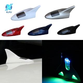 Ăng ten hình vây cá mập gắn nóc xe ô tô