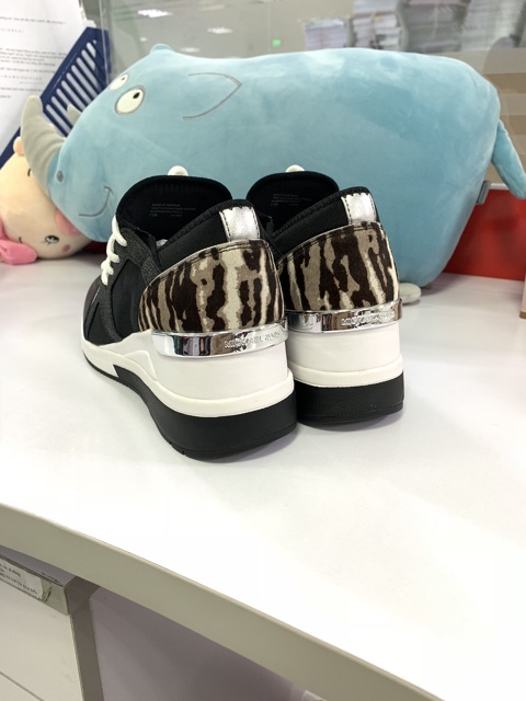 Giày thể thao MK- hàng hiệu thanh lý