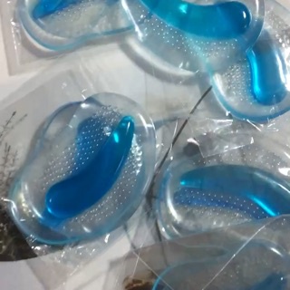 2 Miếng lót giày silicon cao cấp giúp tăng size, bảo vệ bàn chân, chống trượt chân  - có sẵn keo dán chắc chắn