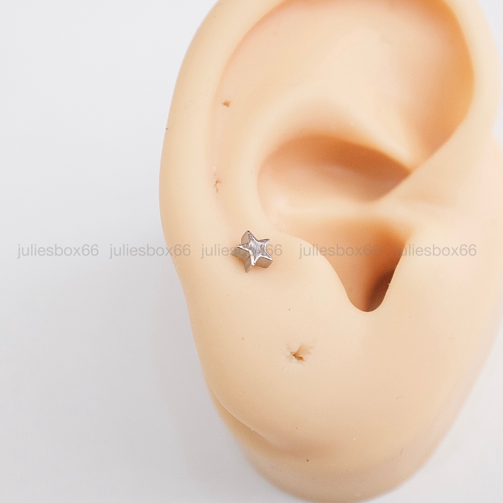 Khuyên Tai Titan Unisex Sát Tai Ngôi Sao Màu Bạc Bi Tròn Không Gỉ Sét Không Ngứa Không Đen julies box 66