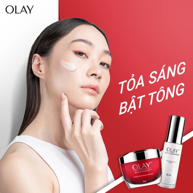 Combo 2 sản phẩm Olay Power Duo: Kem dưỡng Ngày Regenerist 50G + Essence (Serum) dưỡng trắng da White Radiance 30ML