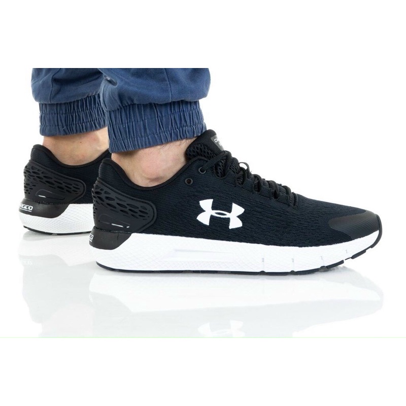 Giày Under. Armour
