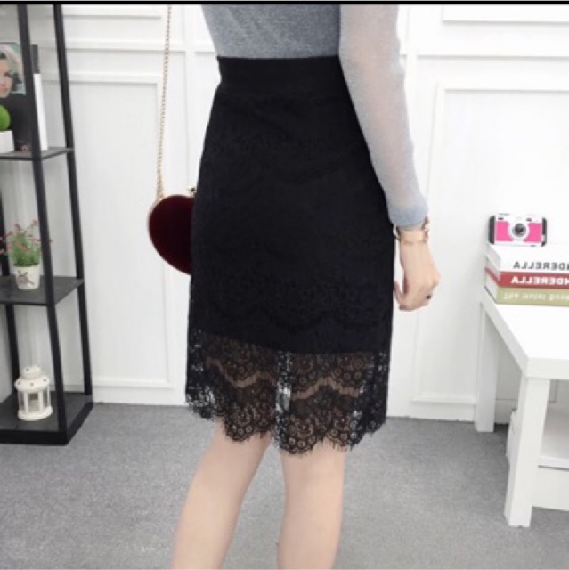 Chân váy chữ A phủ ren ngoài thời trang | BigBuy360 - bigbuy360.vn