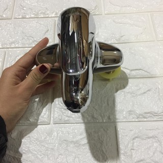 Vòi rửa chậu nóng lạnh Caesar