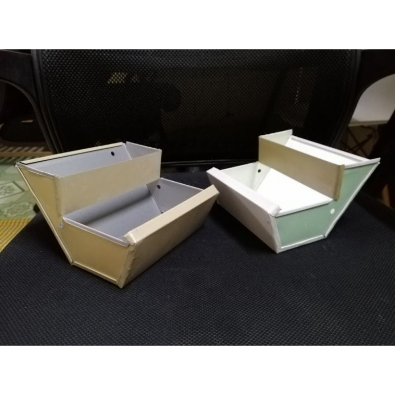Máng ăn cho Thỏ 15cm 2 tầng bằng tôn