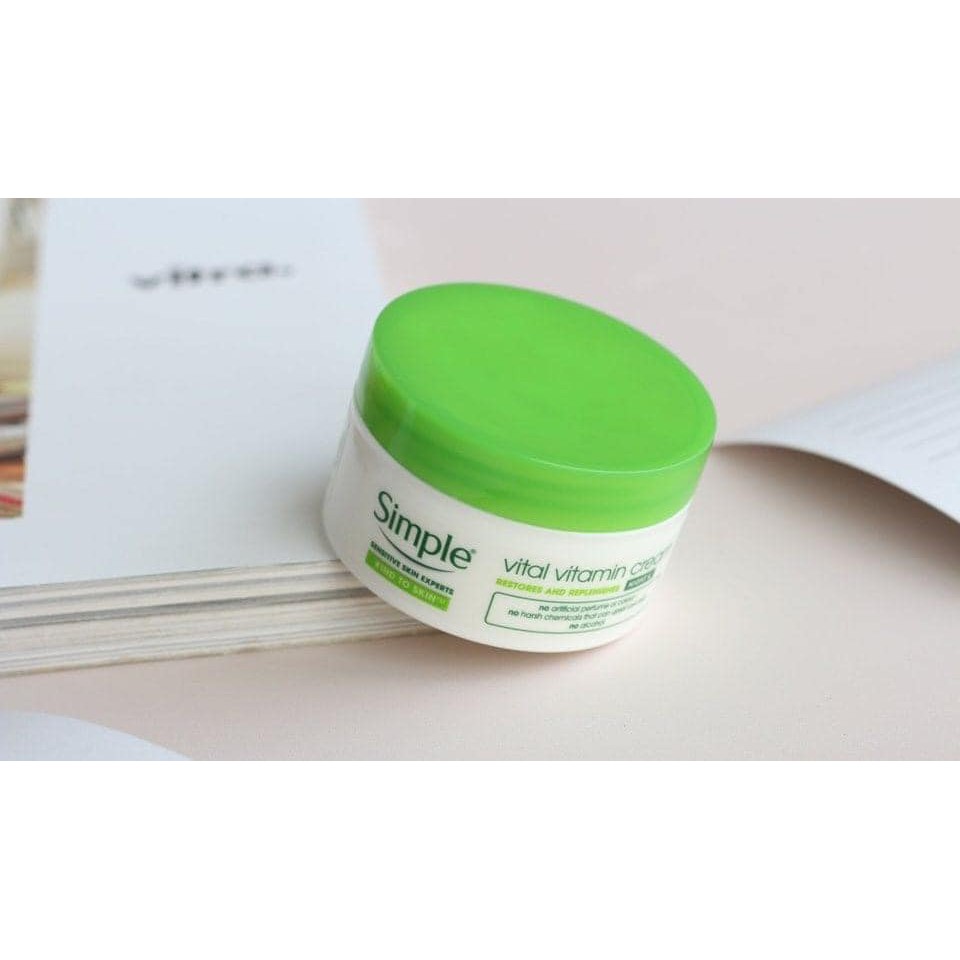 [New 2020] Kem dưỡng da ban đêm Simple Kind To Skin Vital Vitamin Night Cream