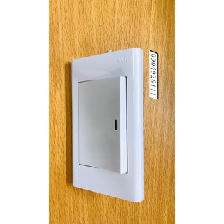 Bộ Công  tắc đơn 1 chiều có đèn báo Lioa