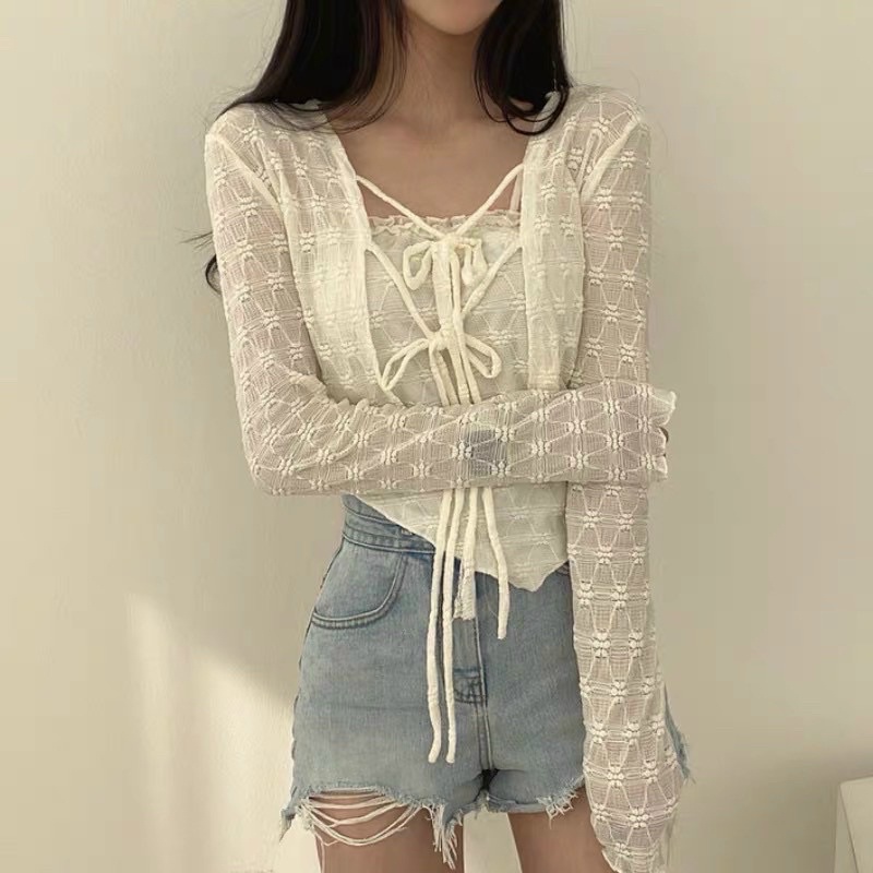 Set áo cặp ren hoa nổi, mặc riêng mix rời đều xinh, len Quảng Châu mỏng nhẹ.