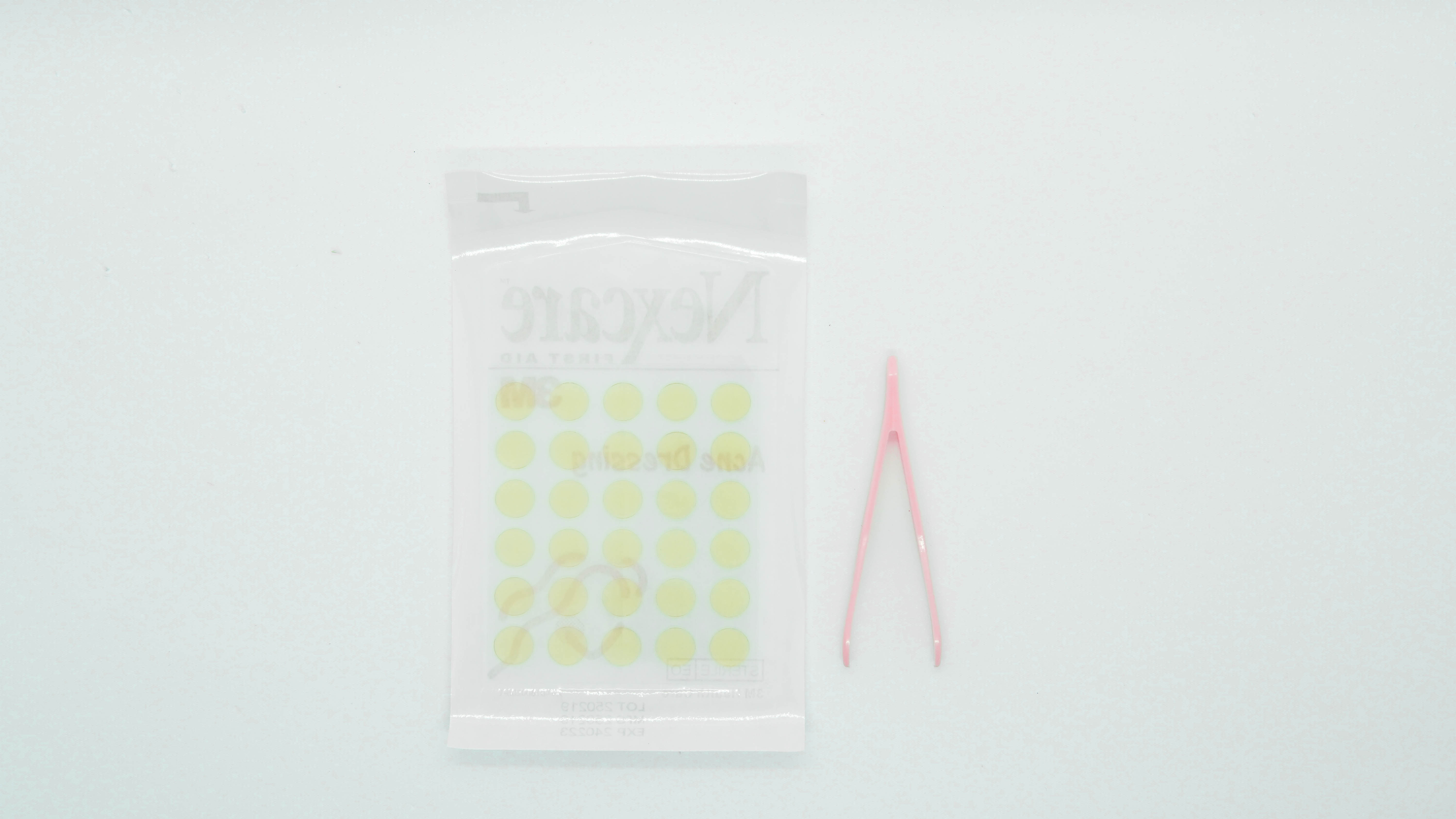 [Mã LIFE3MBD99 giảm 8% đơn 99K] Miếng dán mụn 8mm Nexcare 3M TA030 30 miếng | BigBuy360 - bigbuy360.vn