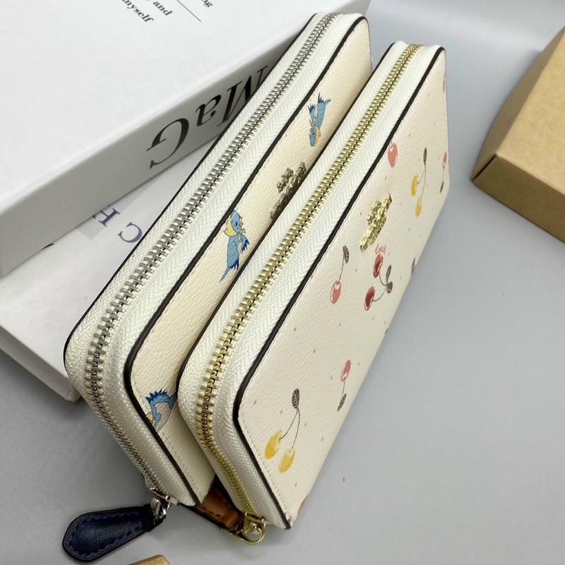 VÍ COACH C2893-1813