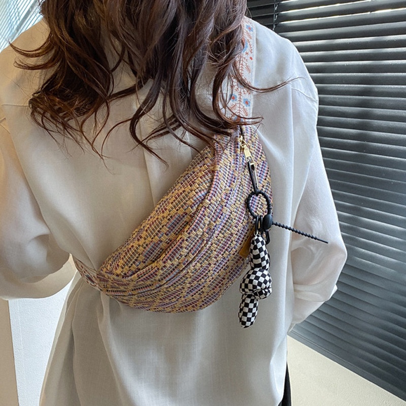 Túi đeo chéo IELGY kẻ sọc caro trắng đen phong cách Nhật Bản cho nữ