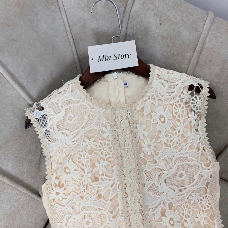 Siêu phẩm váy ren