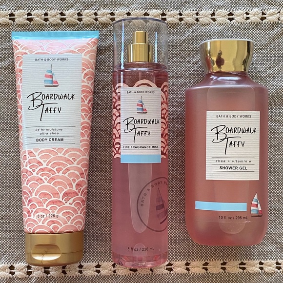 Body mist Boardwalk Taffy xịt thơm toàn thân