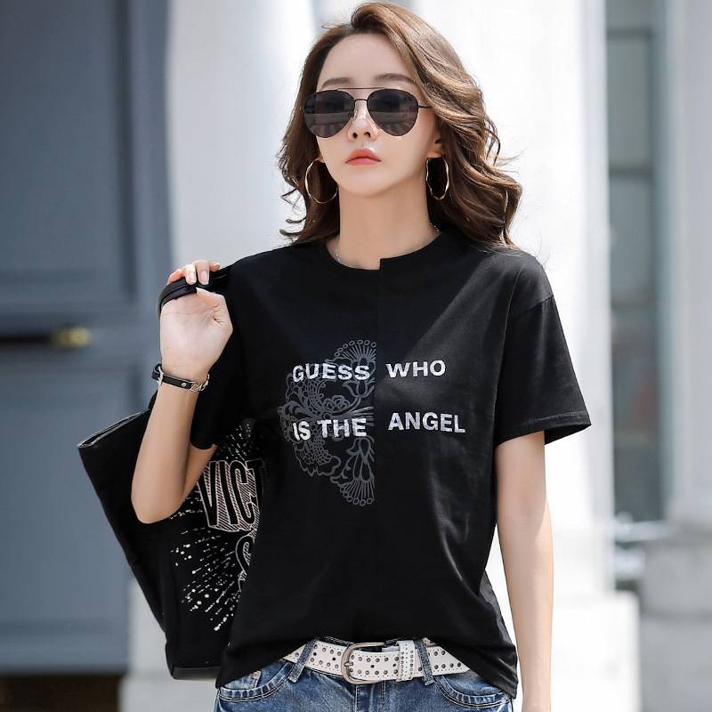 Trend new 2021 design is asymmetrical short-sleeved T-shirt female loose lace embossed buds