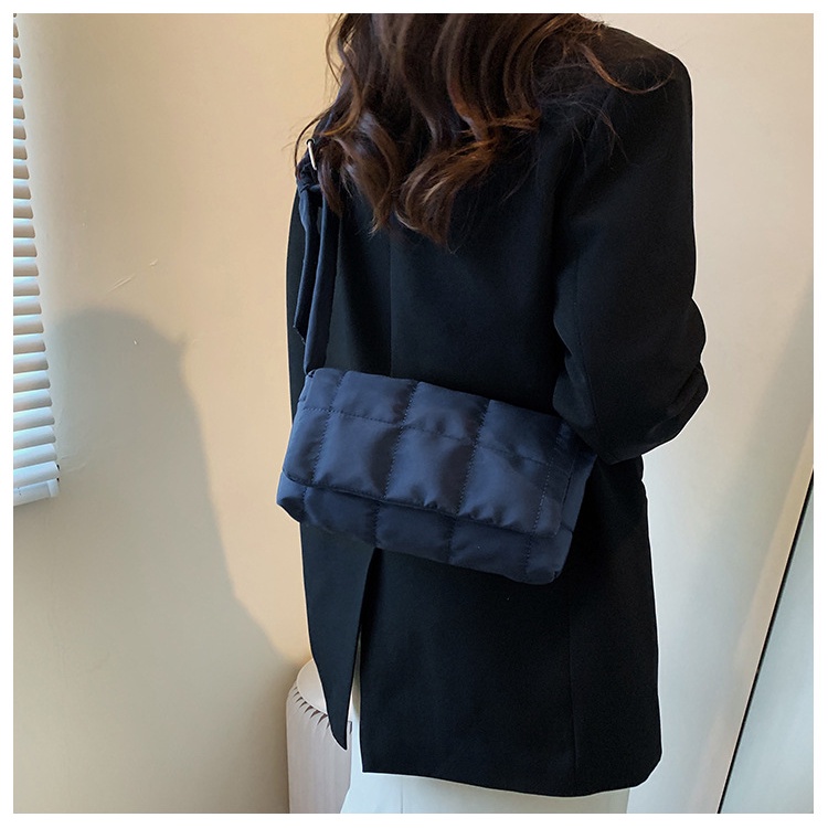 Túi đeo chéo JASMIN NOIR bằng nylon thiết kế đơn giản thời trang cho nữ