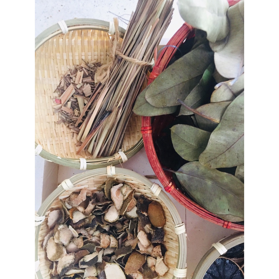 Lá Khuynh Diệp/ Cây Sả/ Quế Cây / Vỏ Chanh Và Lát Chanh Sấy Khô - Dùng Làm Đồ Xông Giải Cảm