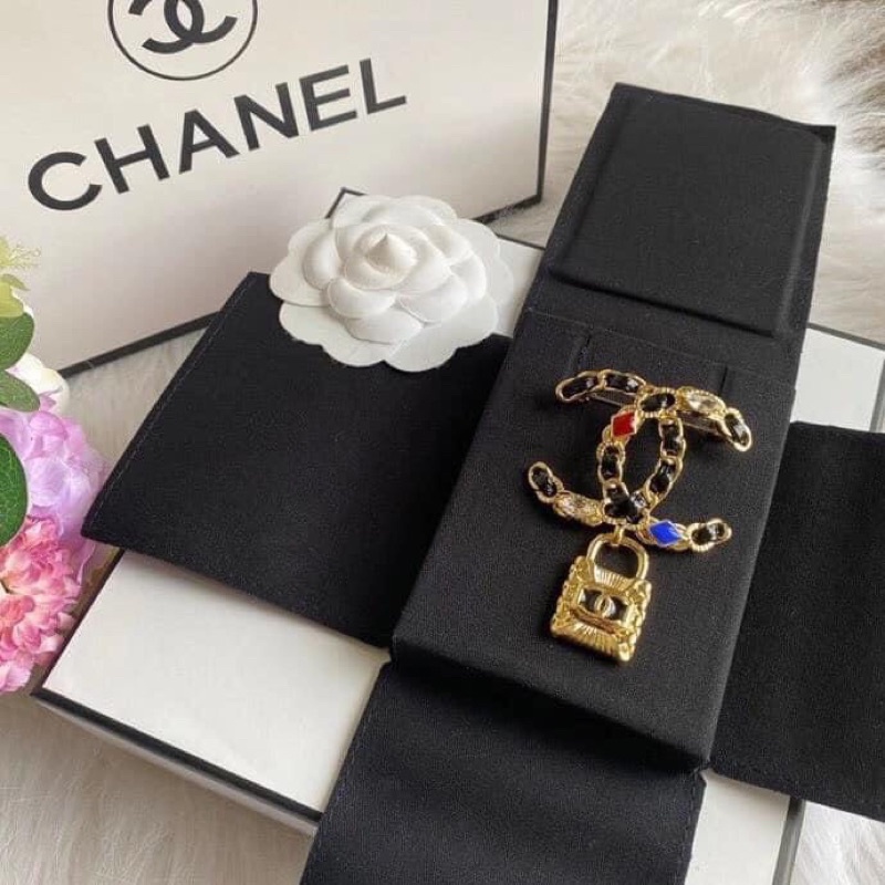 Cài áo nữ đẹp