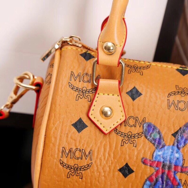 Túi trống MCM thỏ về