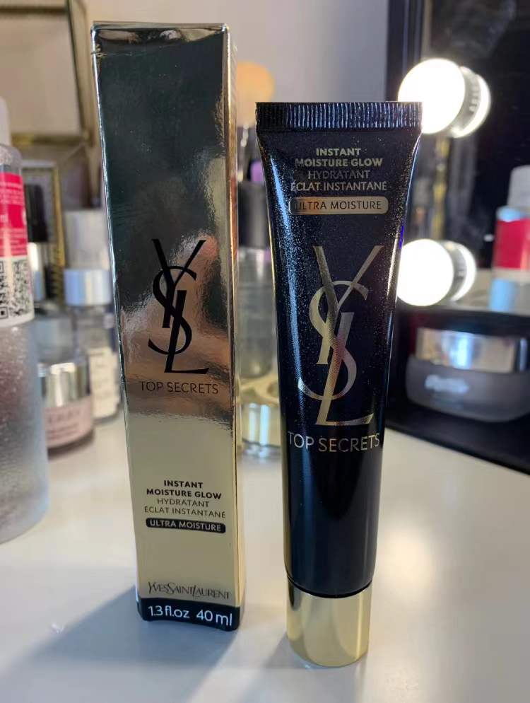 Yolo ❤ Kem lót trang điểm phiên bản mới YSL Pháp Silk Black Satin 40ML )