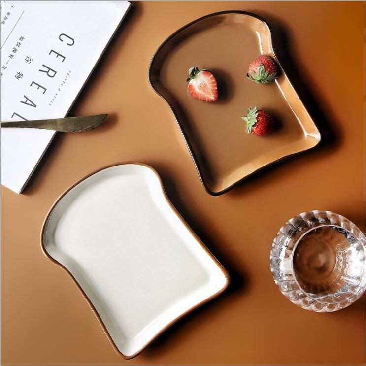 Đĩa sứ đựng thức ăn hình bánh mì sandwich có chữ Bakery - Ceramic sandwich shaped plate