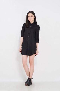 Áo sơ mi dáng dài đen trắng