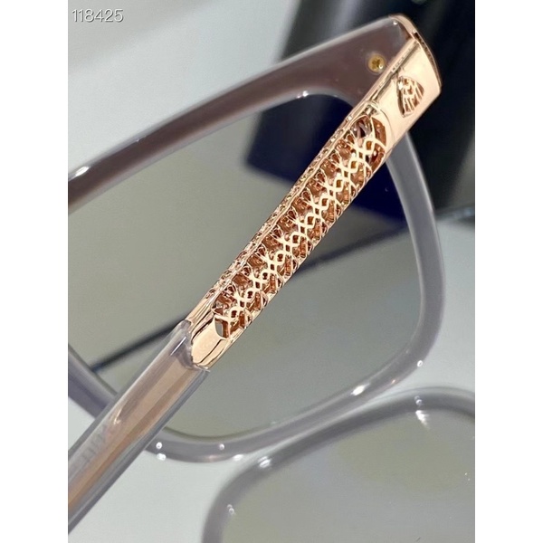 KÍNH MAYBACH