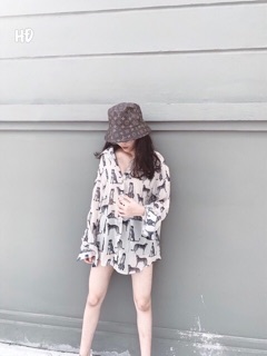 Cặp mũ bucker và lưỡi trai LV da