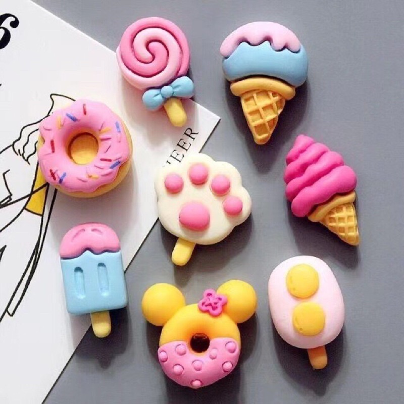 Combo hình dán ba chiều, hình dán 3D trang trí bình nước | BigBuy360 - bigbuy360.vn