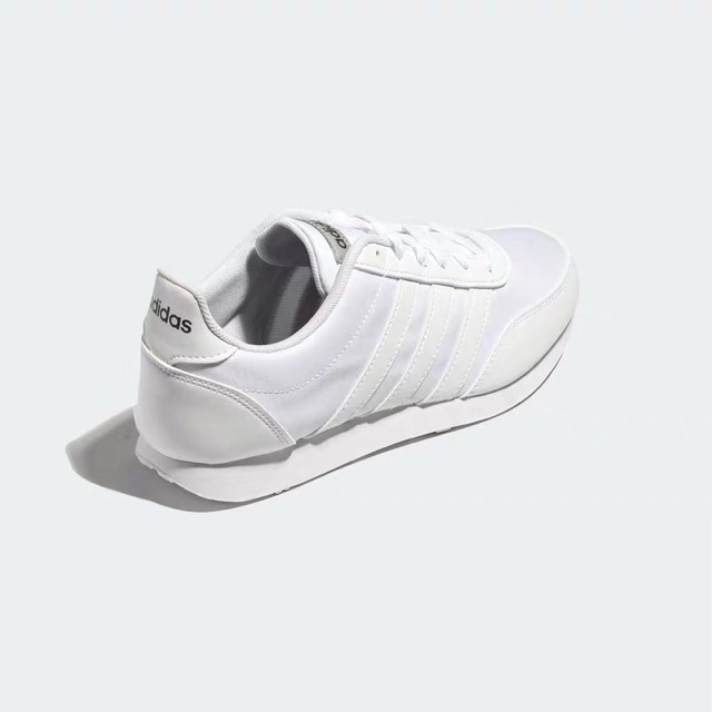 Adidas màu trắng size 38