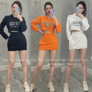 Set áo hoodie in chữ kèm chân váy cá tính