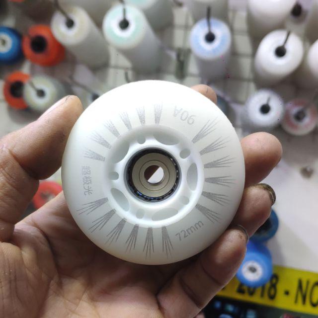 Bánh xe phía sau xe drift
