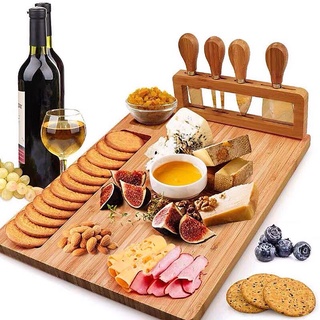 Đĩa thớt gỗ đựng đồ ăn Âu sang trọng đẳng cấp kèm dao dĩa thìa đầy đủ
