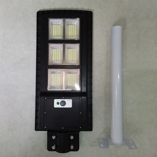 ĐÈN LED PHA LIỀN THỂ NĂNG LƯỢNG MẶT TRỜI 150W CẢM BIẾN CHUYỂN ĐỘNG