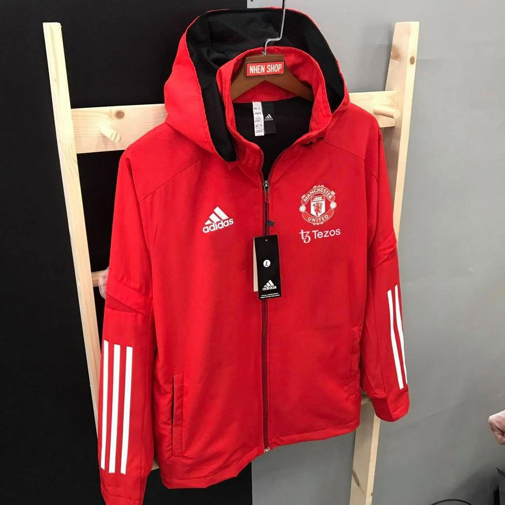 SIÊU PHẨM ÁO KHOÁC GIÓ MANCHESTER UNITED ĐỎ TƯƠI 2022/23