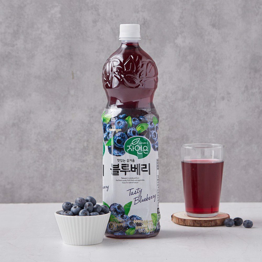 Nước trái cây Woongjin chai lớn 1.5 lít