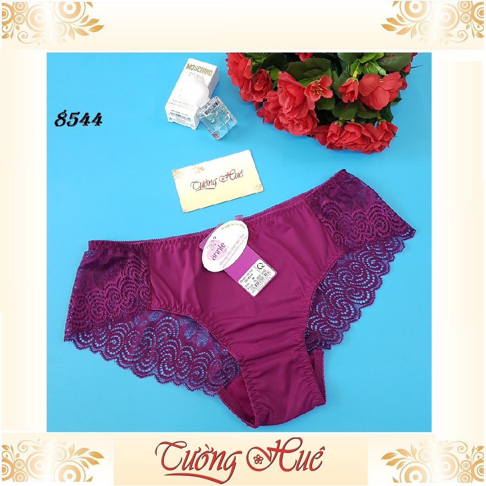 Quần lót nữ annie QE 8544 trơn phối ren phía sau.
