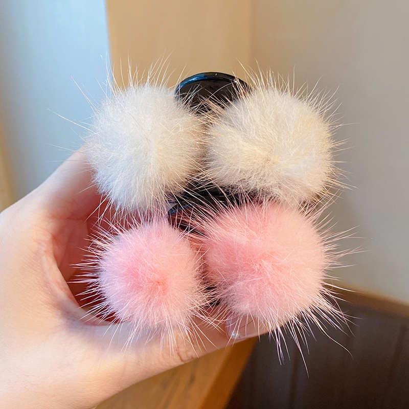 Kẹp Tóc Mái Đính Bóng Lông Dễ Thương Cho Nữ