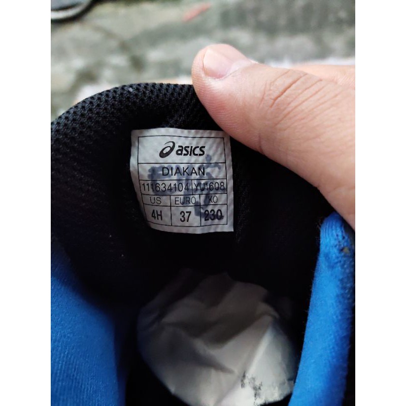 sale sốc giày asics mid size 37 real cond 9,5 đã sử dụng