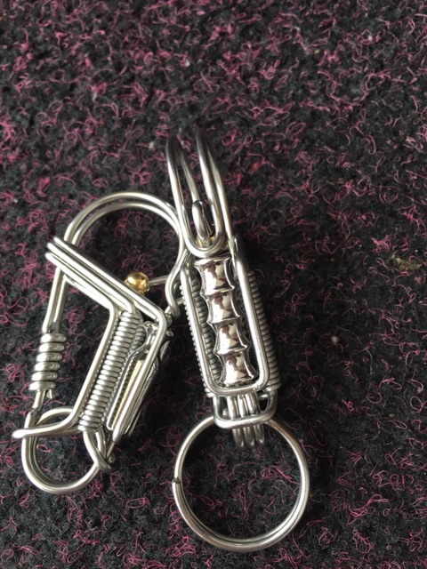 Móc khoá hình đốt trúc