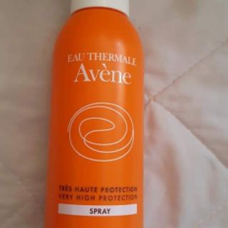Xịt chống nắng spf50
