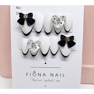 Nailbox móng úp thiết kế style sang chảnh