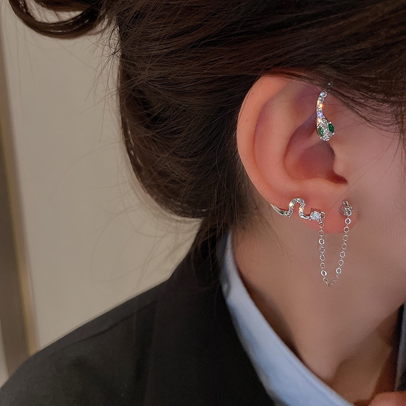 Khuyên Kẹp Vành Tai Hình Chiếc Lá Đính Đá Thời Trang Cho Nữ
