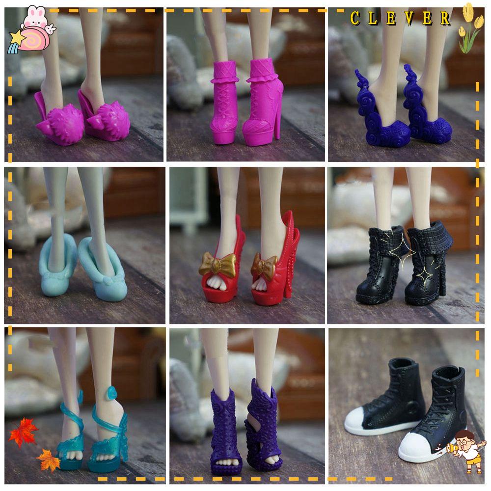 Giày Bốt Dài Đến Đầu Gối 19 Kiểu Bằng Nhựa Thời Trang Cho Búp Bê Nữ 2.2cm