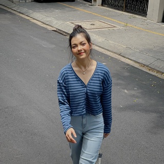 Áo thun croptop tay dài đính nút sọc xanh đen LENCLOTHING 848400