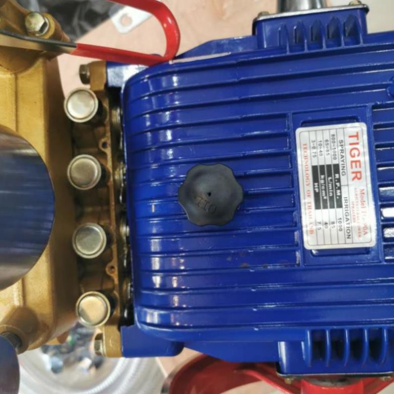 Đầu xịt áp lực đầu xịt rửa xe 5.5HP 4PiTong TG-90A