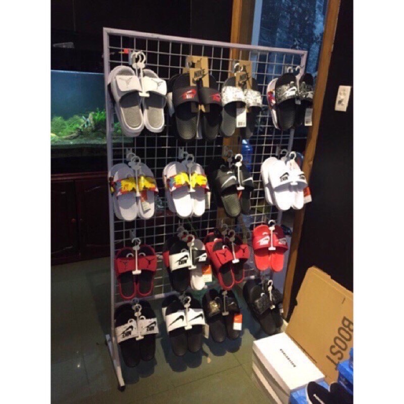 Khung lưới treo hàng có Chân đế giá rẻ | BigBuy360 - bigbuy360.vn