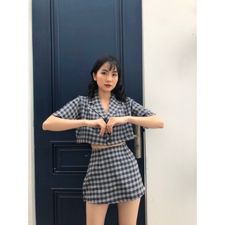 Set vest croptop chân váy caro