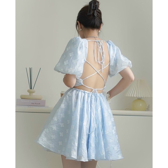 ĐẦM XANH HOA NỔI HỞ LƯNG ĐAN DÂY CHÉO